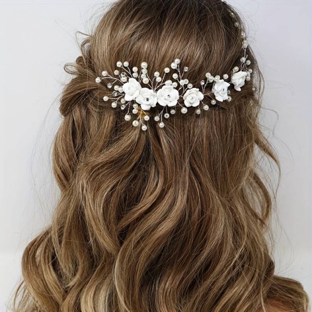  Elegantna lasna sponka z okrasnimi biseri in cvetličnim dizajnom