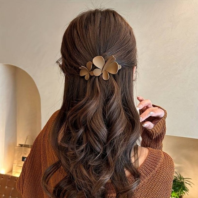4 kosi elegantne sponke za lase z motivom metulja